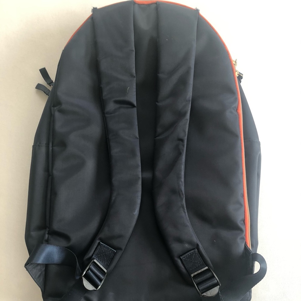 Backpack - Picture 2 of 6
